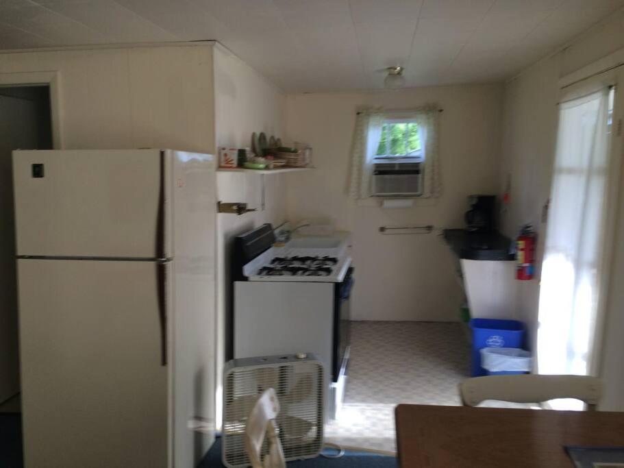 Inn At The Isles Cottage Isle la Motte Екстер'єр фото