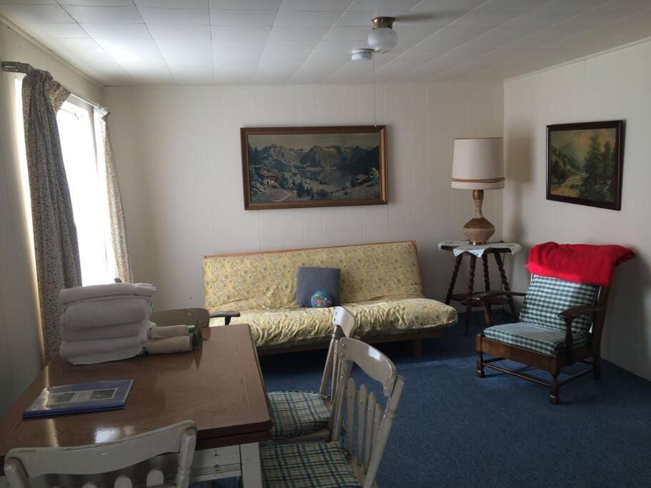 Inn At The Isles Cottage Isle la Motte Екстер'єр фото